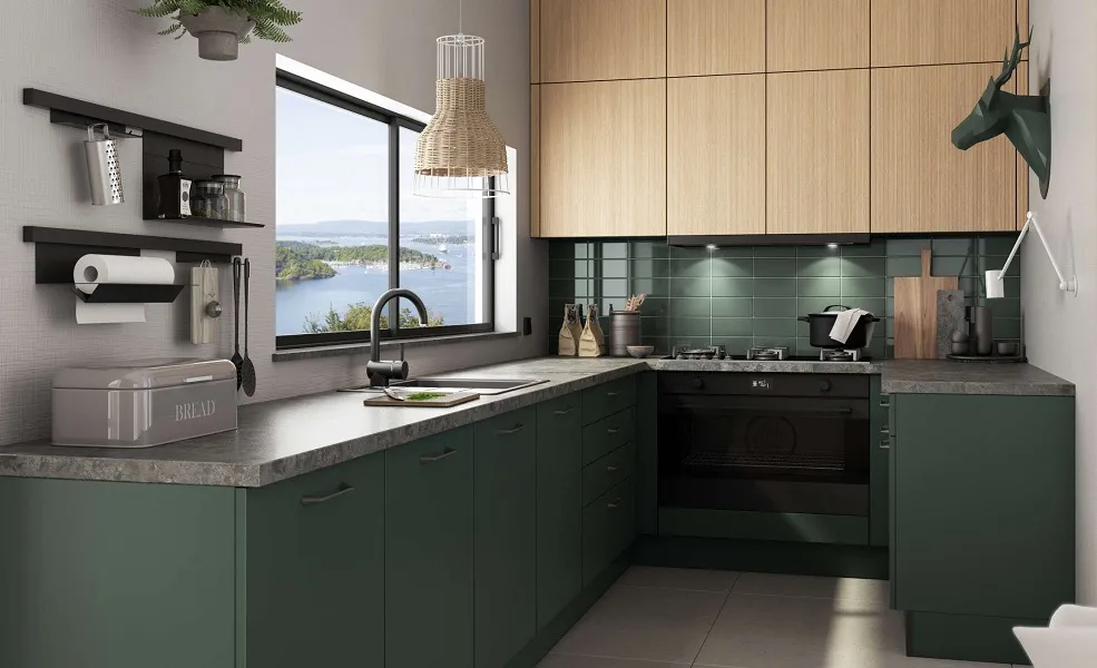 Cuisine chaleureuse avec finitions bois